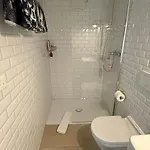 Martine's Cosy Guestroom With Private Bath Near Montreux *