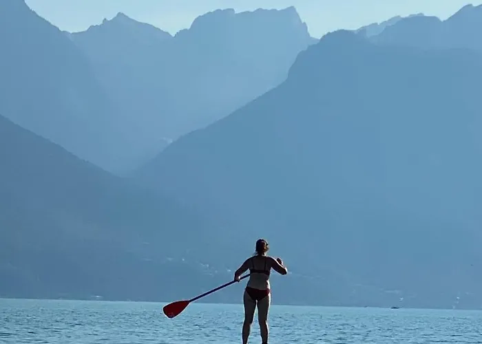 Martine's Cosy Guestroom With Private Bath Near Montreux בית אירוח לה טור-דה-פה